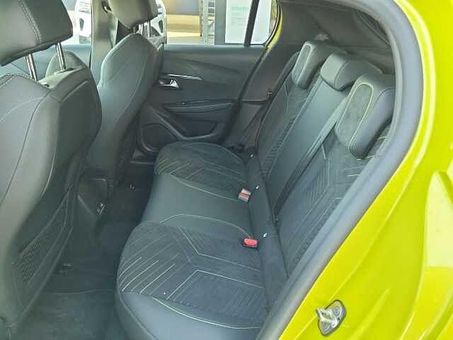 Peugeot 208 Hybrid 136 e-DCS6 GT