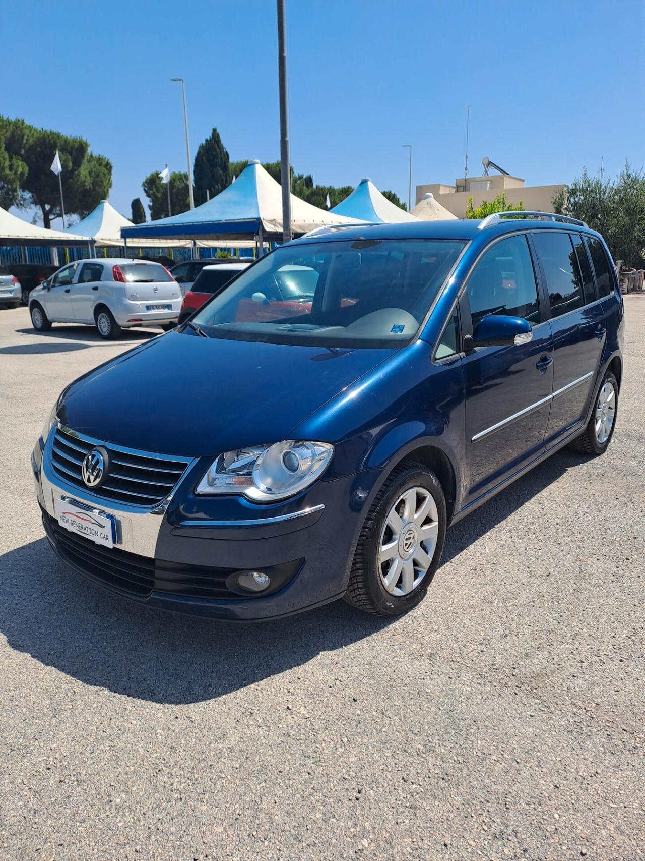 Volkswagen Touran 2.0 TDI DPF Highline