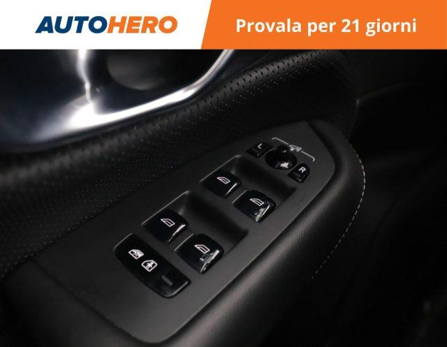 VOLVO XC90 B5 (d) AWD Geartronic R-design