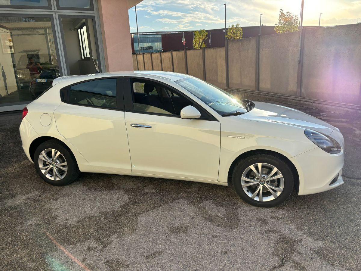 ALFA ROMEO Giulietta 1.6 JTDm-2 105CV Progression