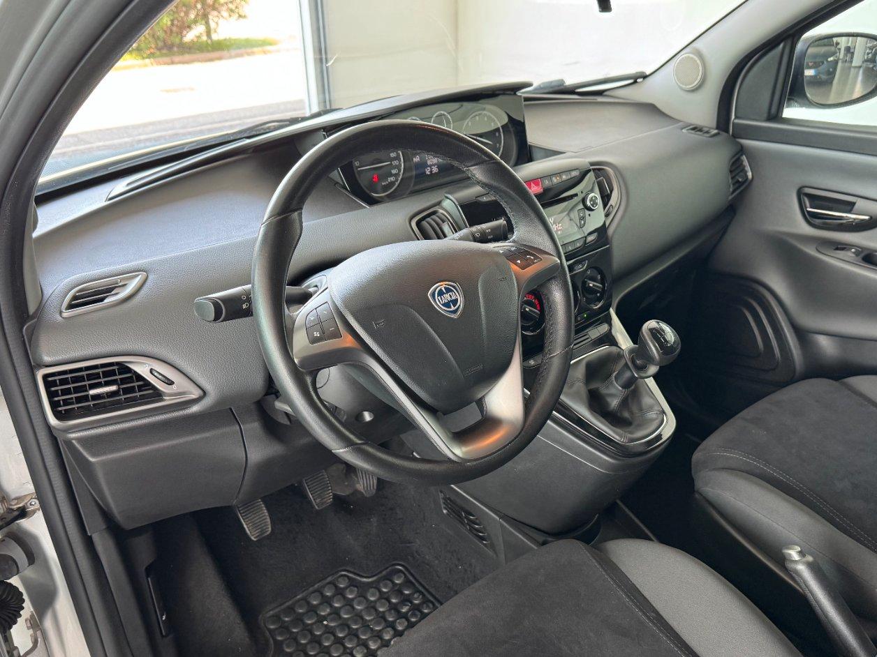 Lancia Ypsilon 5 Porte 1.2 69cv S&S Gold