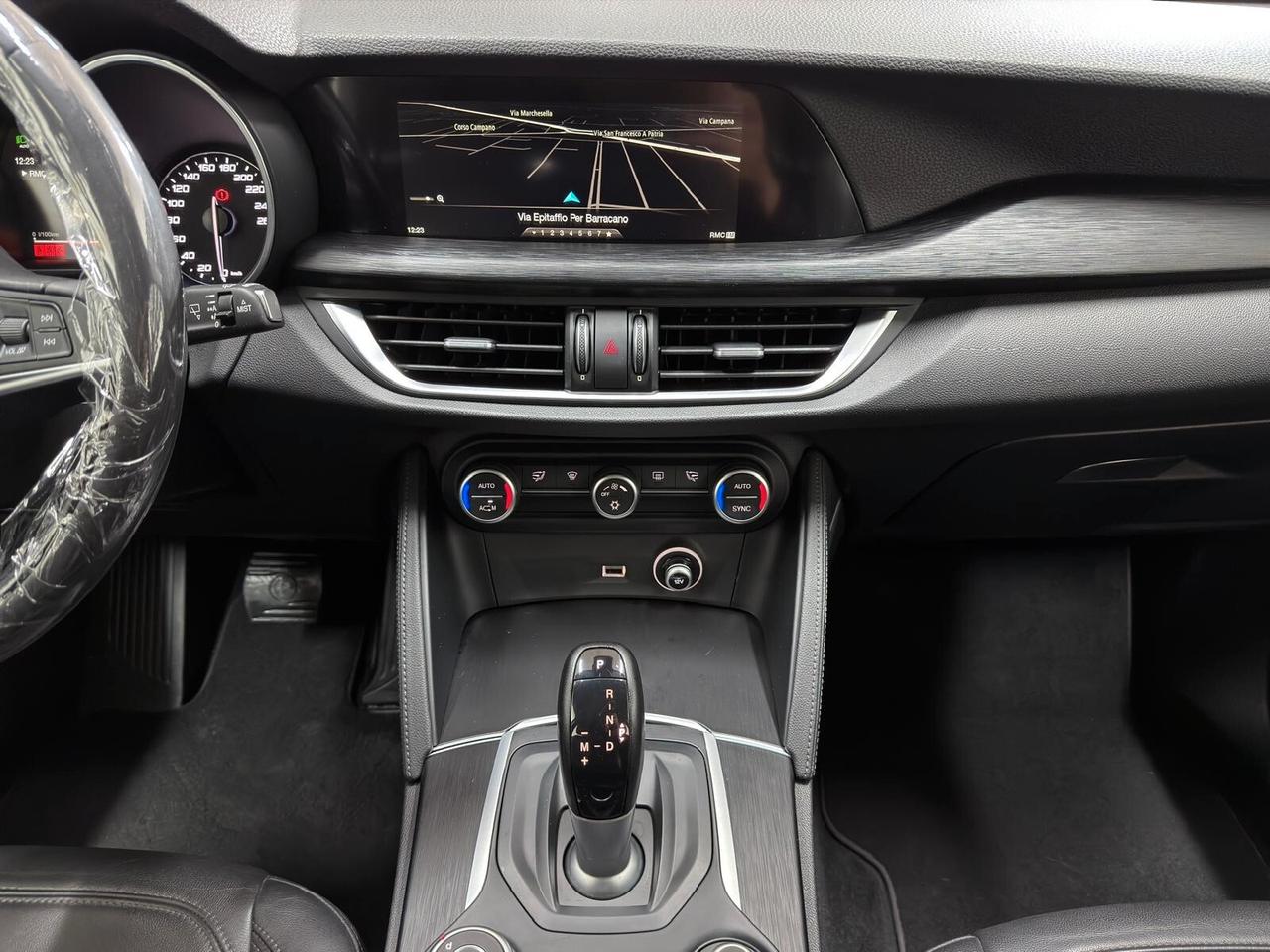 Alfa Romeo Stelvio 2.2 Turbodiesel 180 CV AT8 RWD Executive