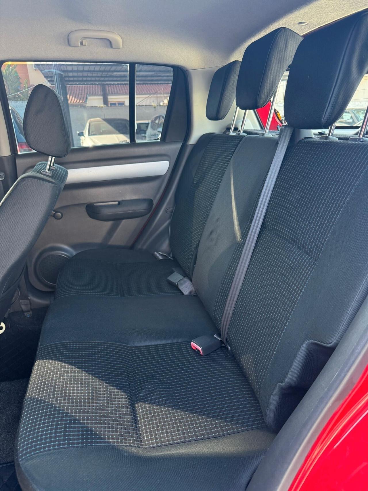 Suzuki Swift Sport Look – Benzina – Perfette Condizioni – Cerchi Neri – Occasione