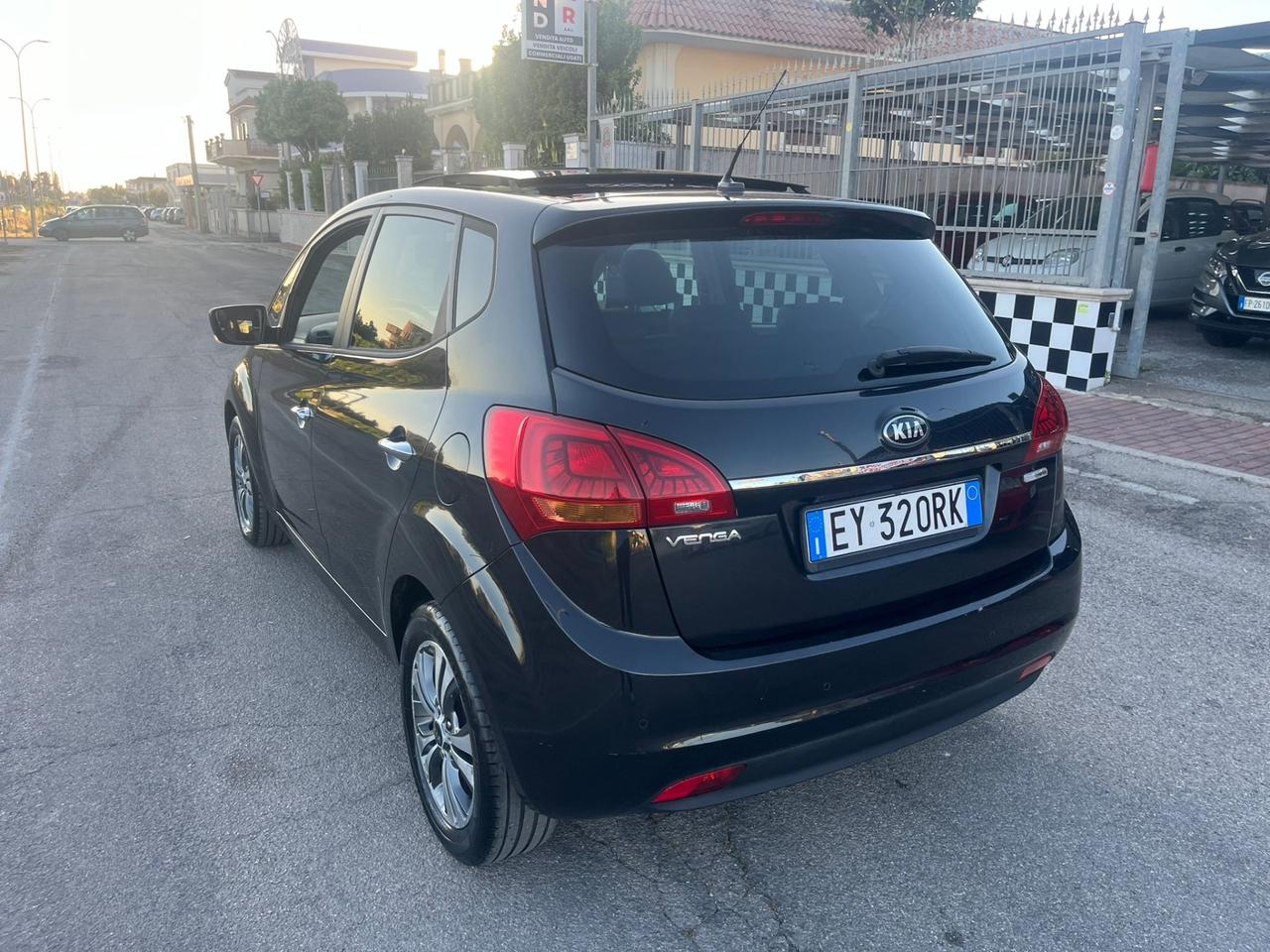 Kia Venga 1.4 CRDi 90 CV High Tech Unipro 2015