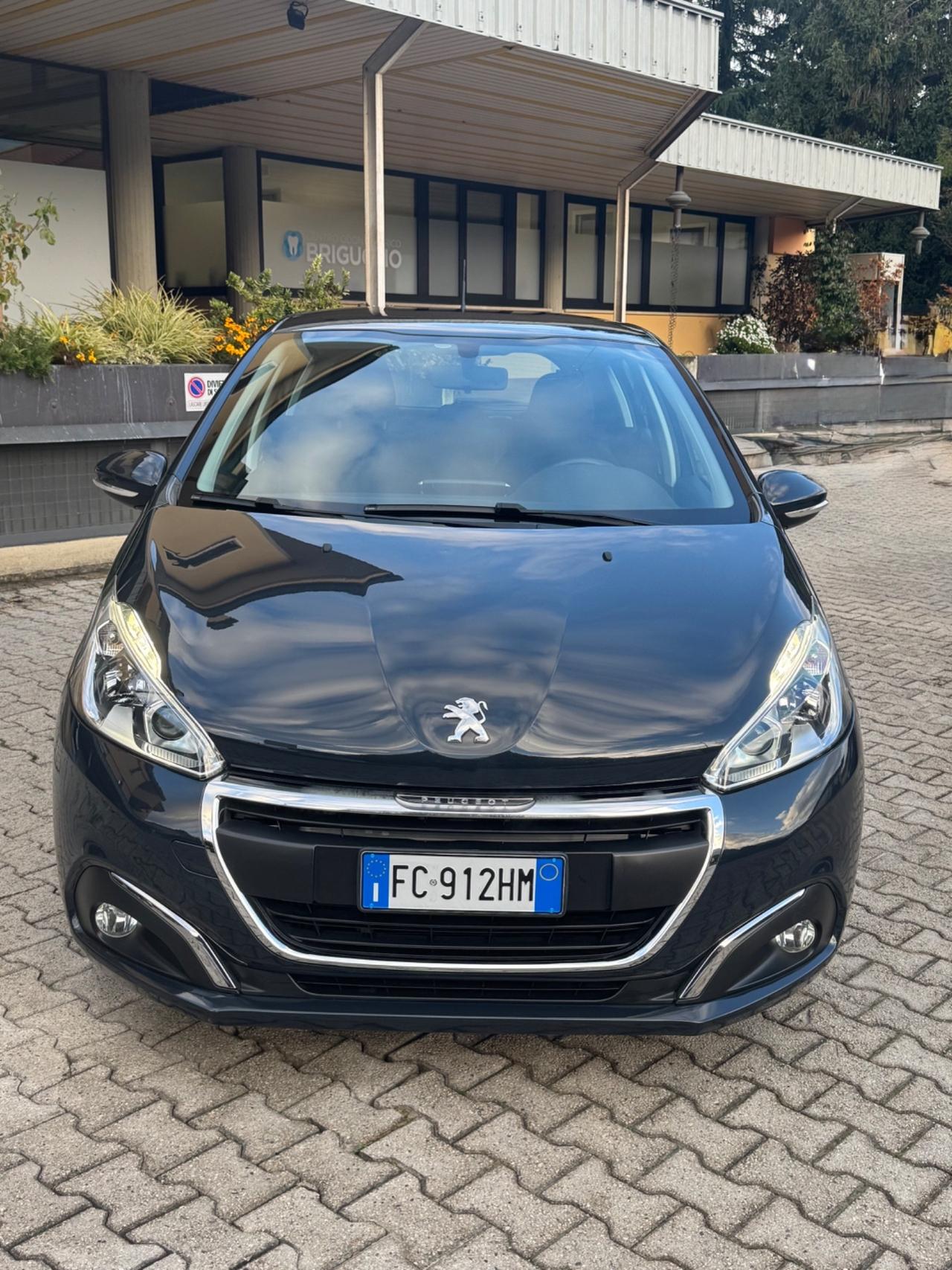Peugeot 208 BlueHDi 75 5 porte Allure