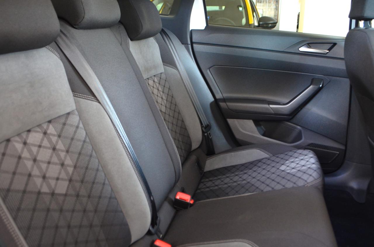 Volkswagen Taigo 1.0 TSI 110 CV R-Line