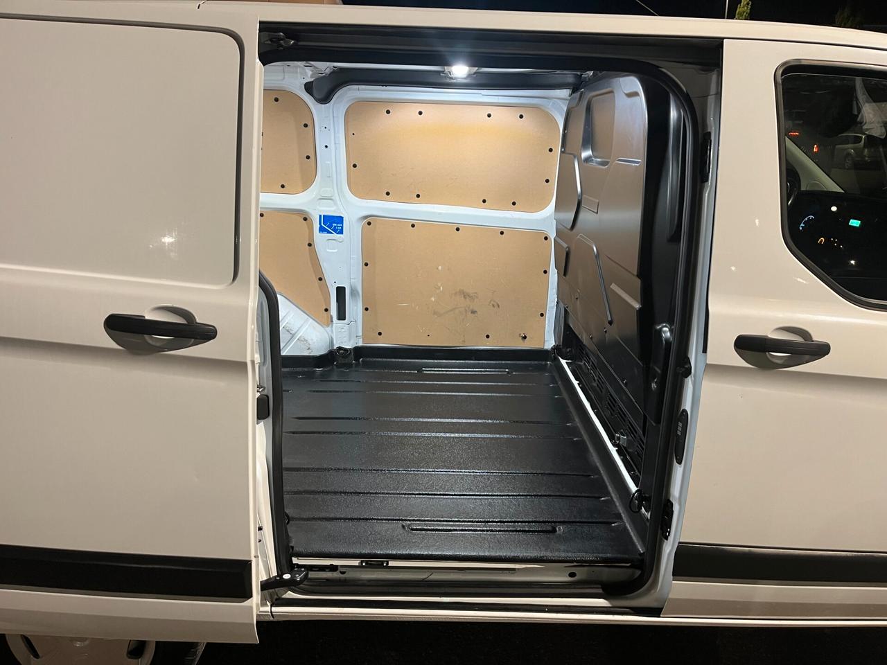 Ford Transit Custom 300 2.0 EcoBlue 130 PC Furgone Trend