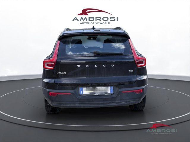 VOLVO XC40 T2 Geartronic Momentum Core