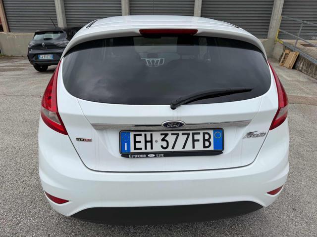 FORD Fiesta 1.4 TDCi 70CV 5p Titanium senza lavoro da fare