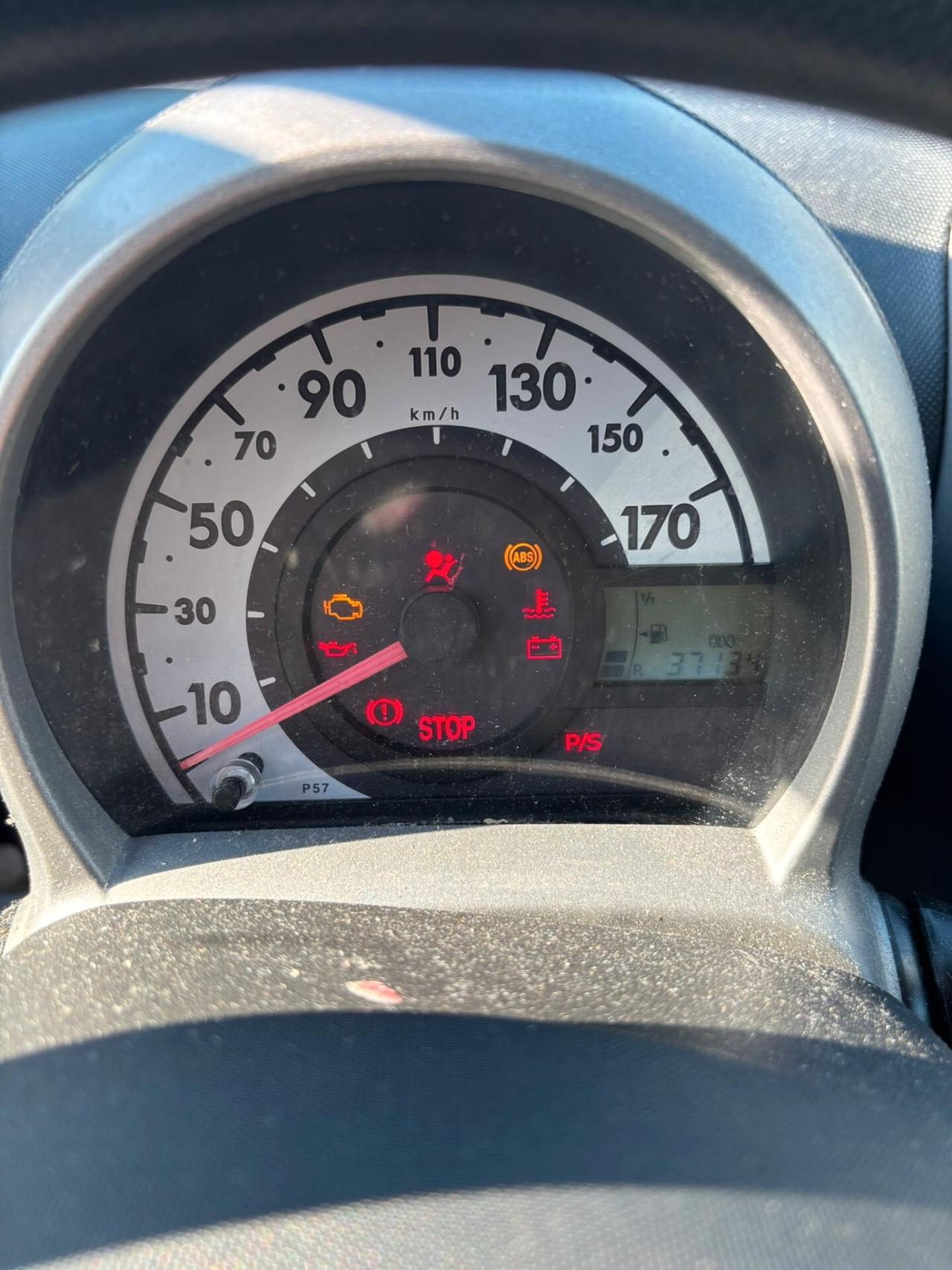 Citroen C1 1.0 3 porte CON SOLO 37.000 KMREALI!!! GARANZIA EUROPEA DI 12 MESI RINNOVABILE FINO A 36 MESI!!!