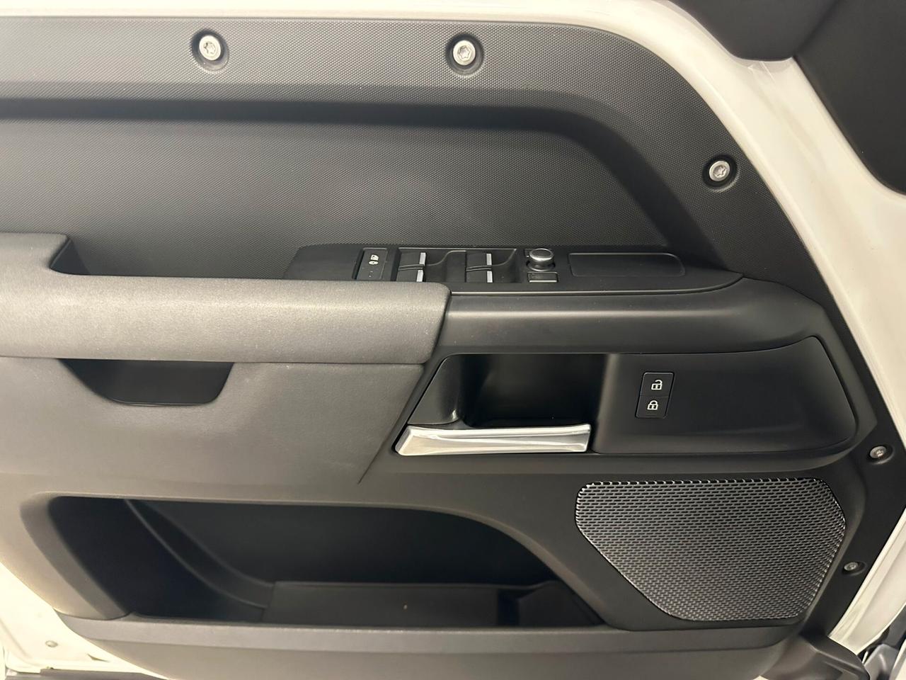 Land Rover Defender 110 2.0 SD4 AWD Auto 75° ANNIVERSARIO