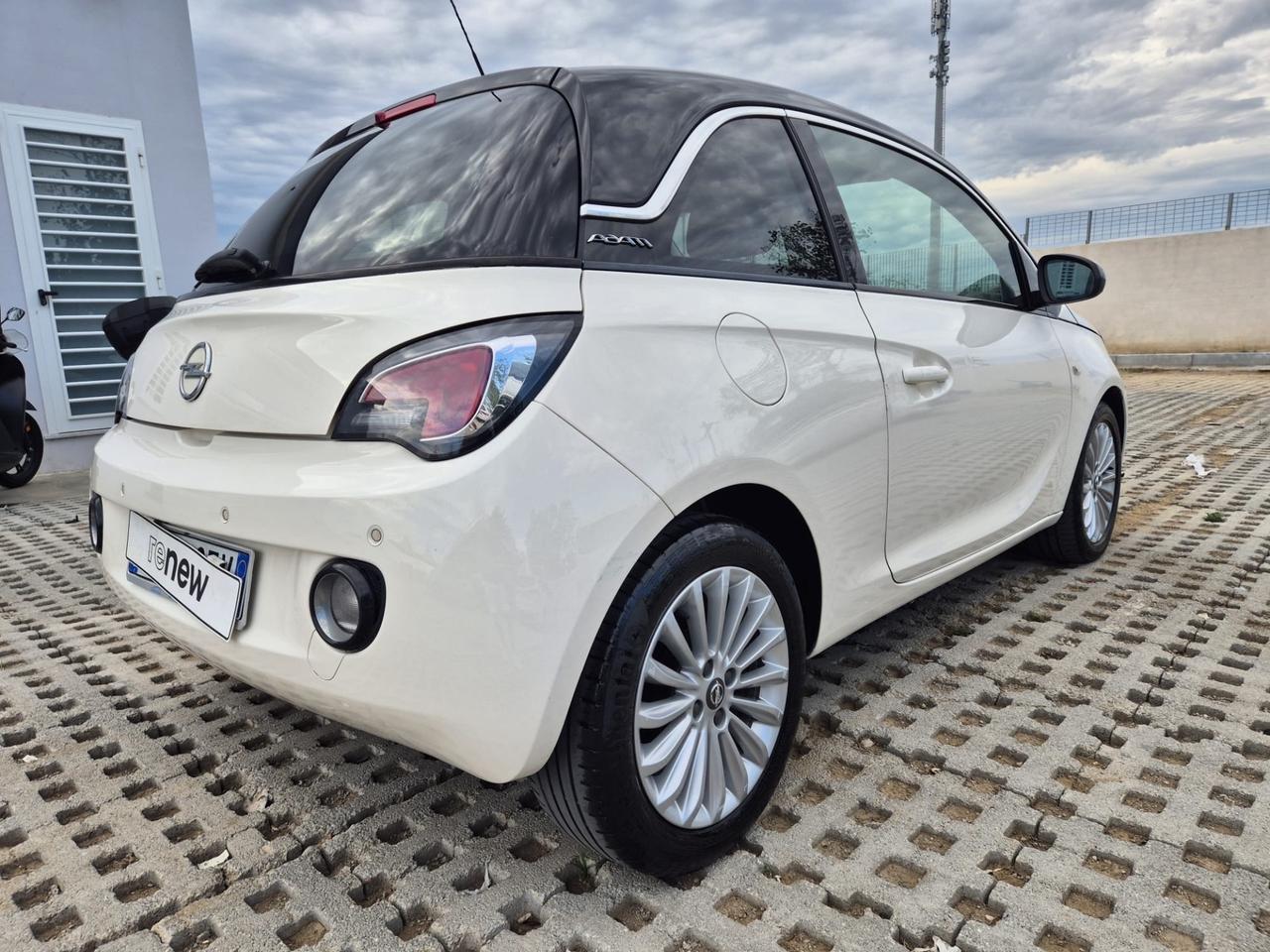Opel Adam 1.4 87 CV GPL Tech Black Jack