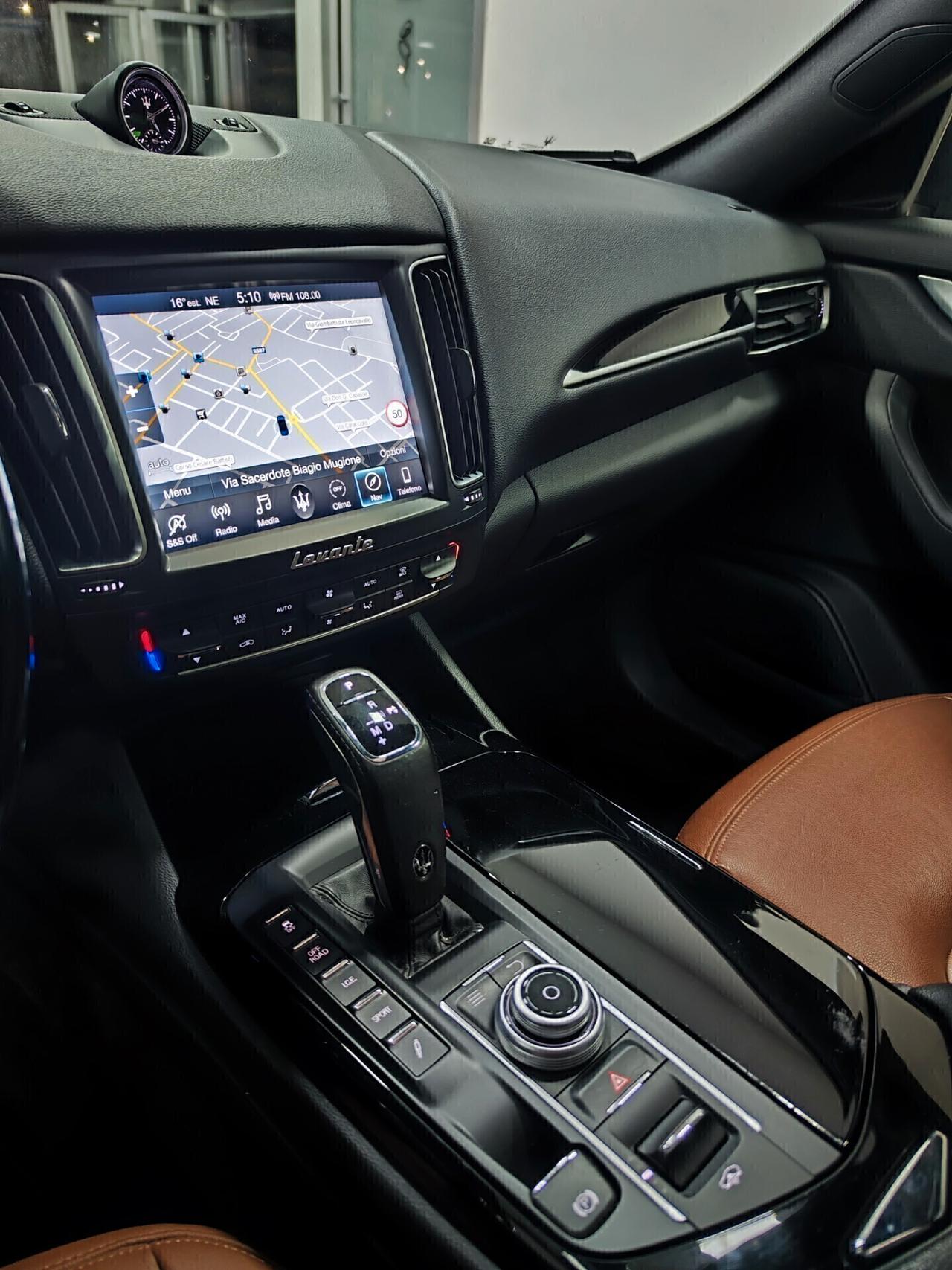 Maserati Levante V6 Diesel 250 CV AWD Granlusso Tetto