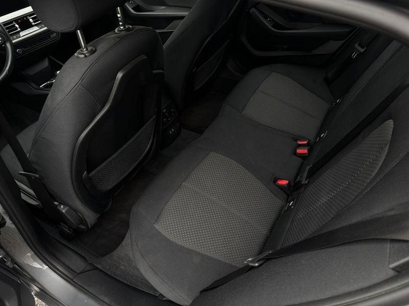 BMW Serie 1 5 Porte 116d SCR Business Advantage DCT