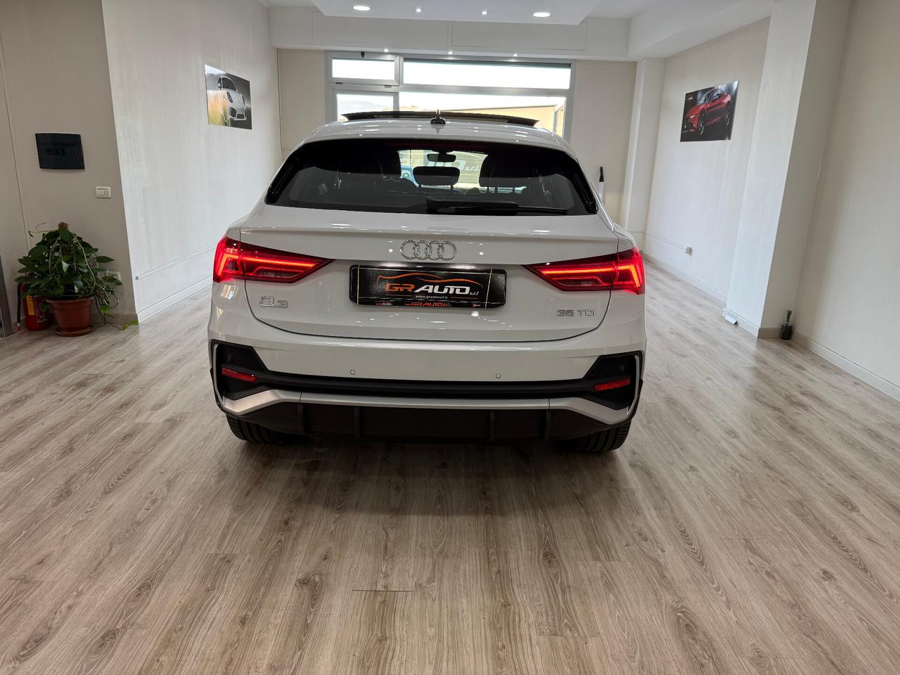 Audi Q3 35 TDI quattro S tronic line edition Tetto Apribile NUOVA DA IMMATRICOLARE