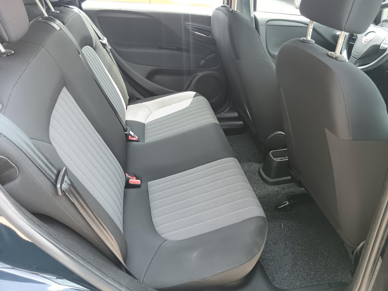 Fiat Punto 1.3 MJT 95CV 5P LOUNGE NAVI