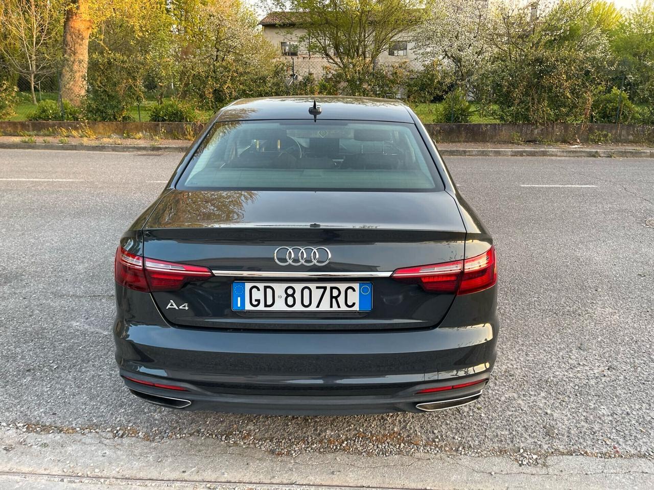 Audi A4 2.0 TDI 30 TDI/136 CV S tronic Business Advanced Hybrid