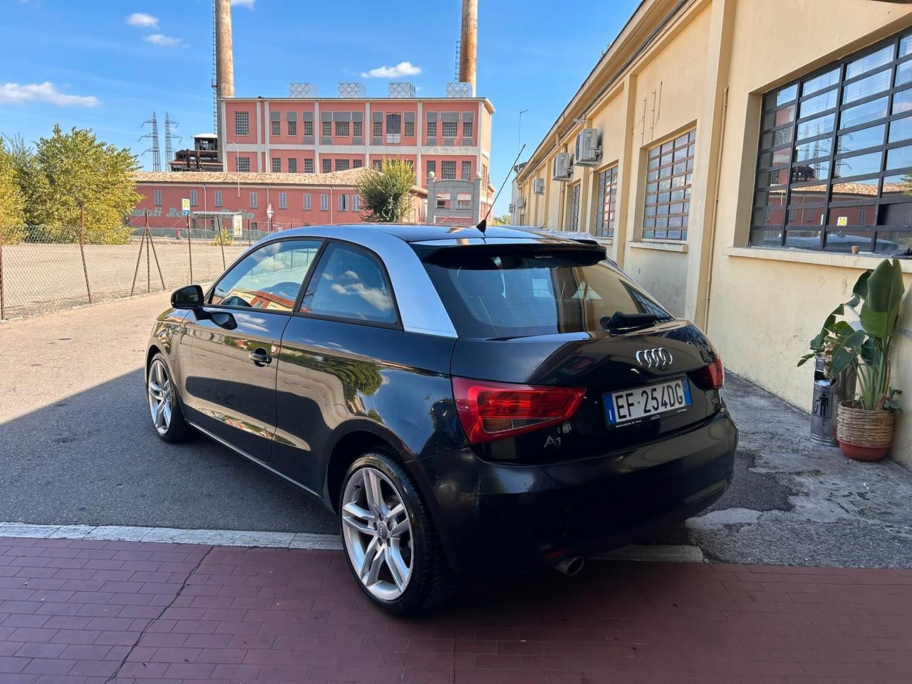 Audi A1 Anno 2010 1.6 Diesel 105 CV Ambition