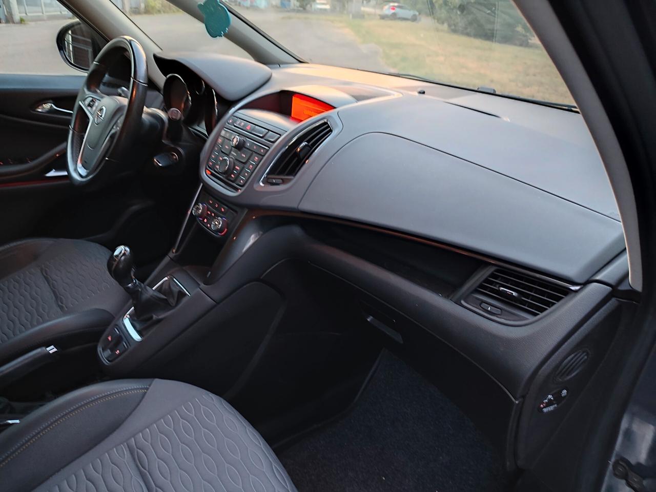 OPEL ZAFIRA 2014 1.6METANO COSMO 7POSTI NUOVA