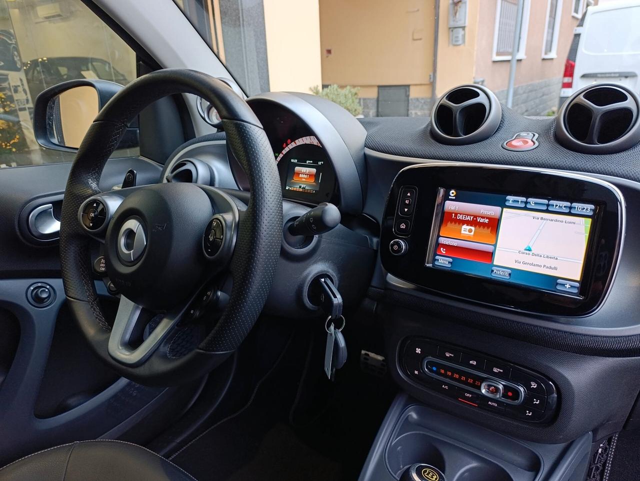 Smart ForTwo 90 0.9 Turbo Tailor Made Brabus Edition UrbanGold