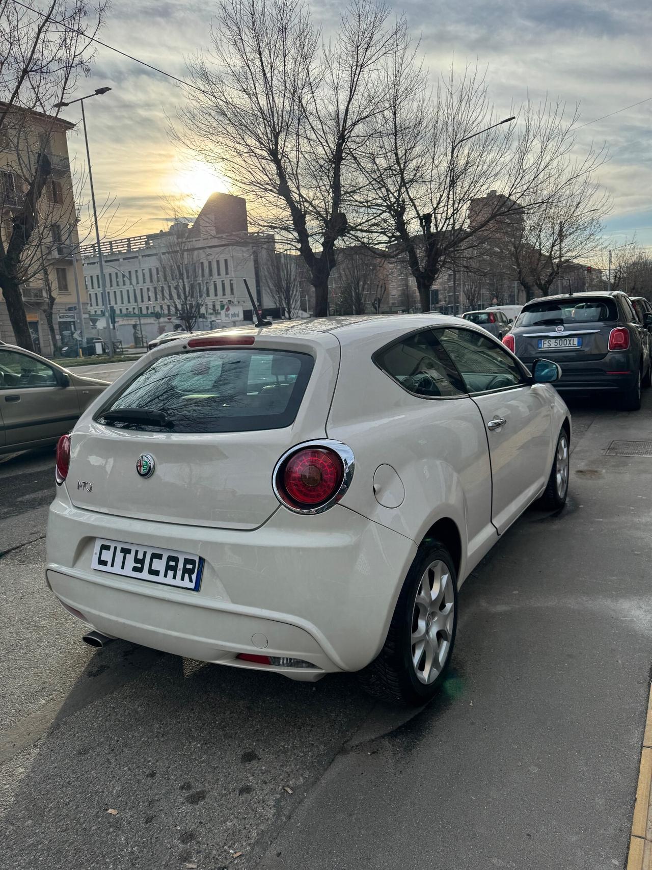 Alfa Romeo MiTo 1.4 78 CV Distinctive pelle Frau