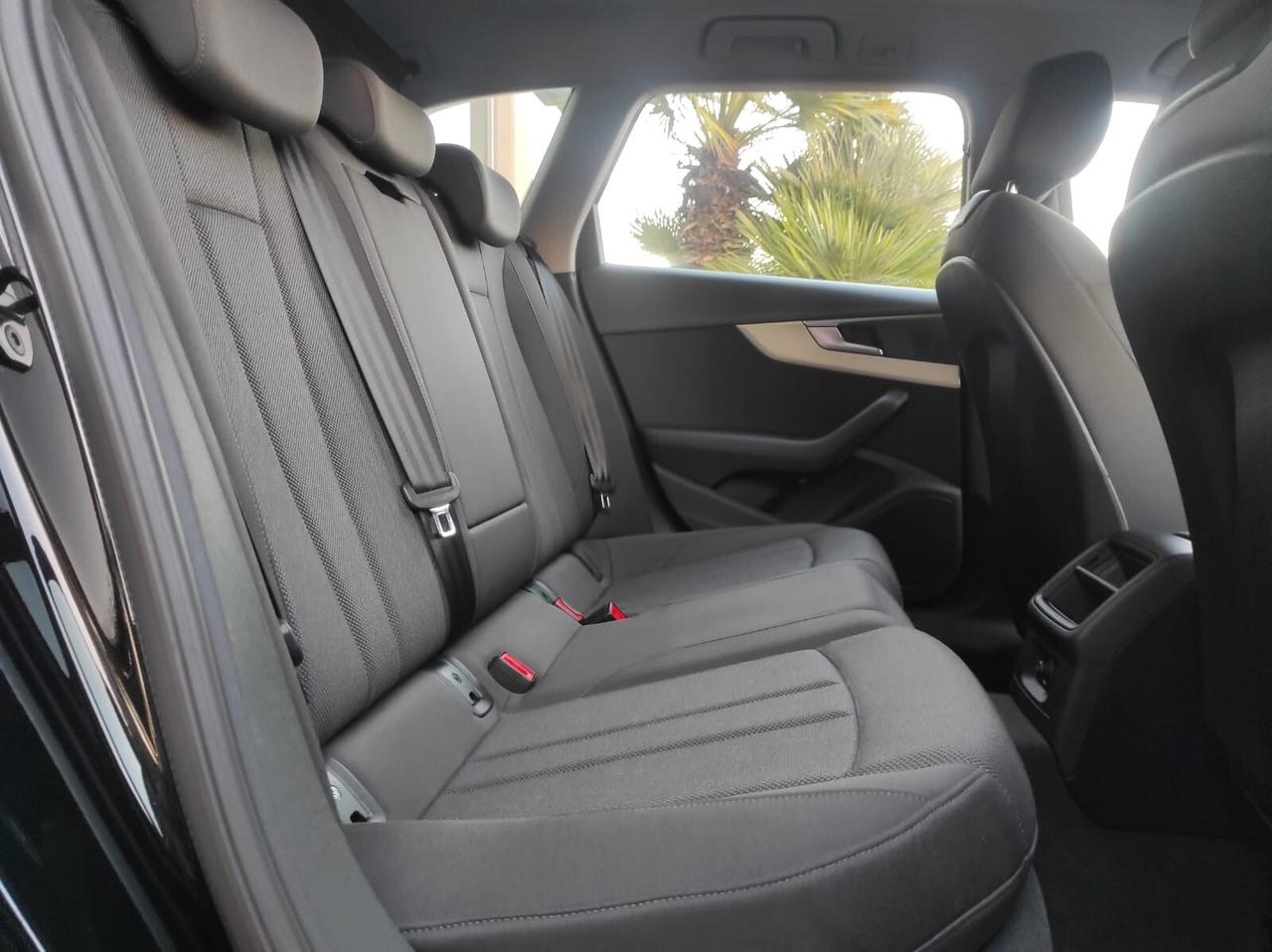 Audi A4 Avant 30 TDI/136 CV S tronic