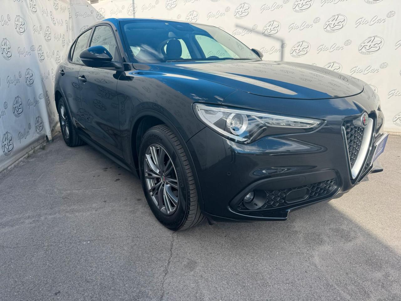 Alfa Romeo Stelvio 2.2 Td 190cv Business AT8 Q4 Automatic F1 Navi Port.El.