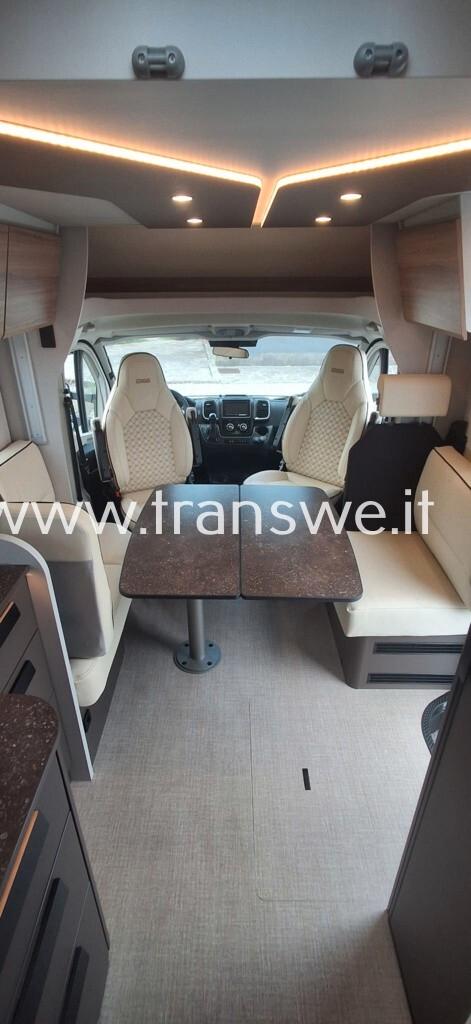 Bürstner B66 732TD Letto centrale nautico con cambio automatico