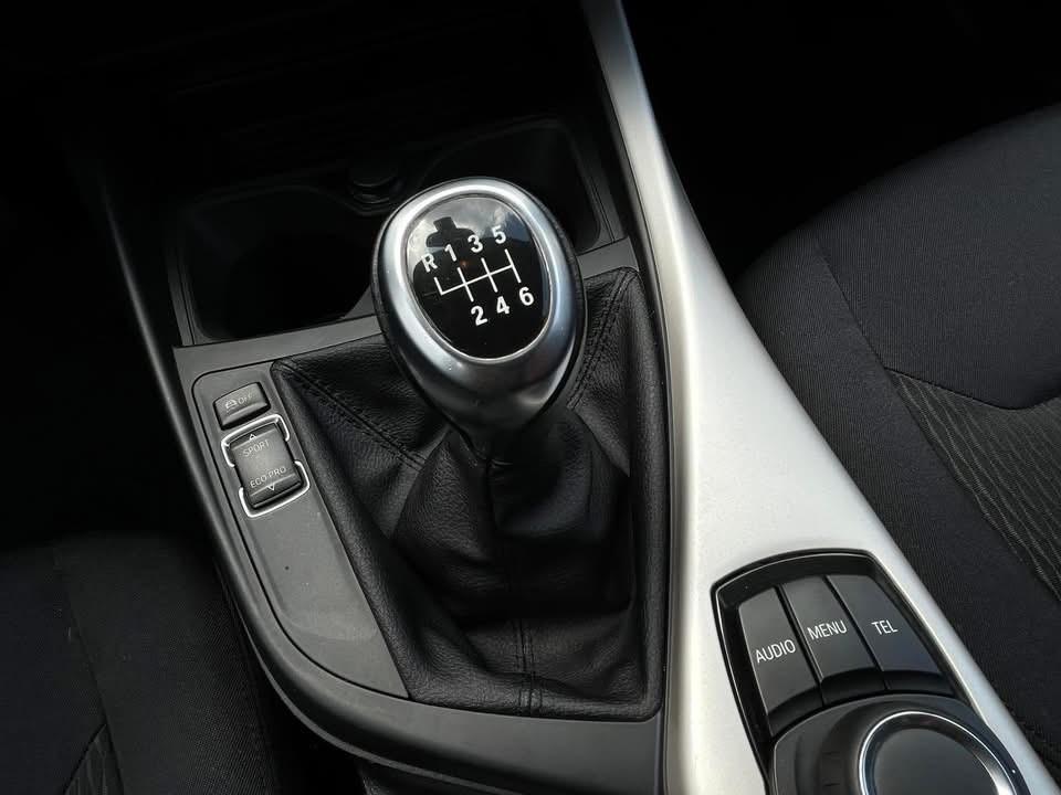 Bmw 118 118d 5p. Unique