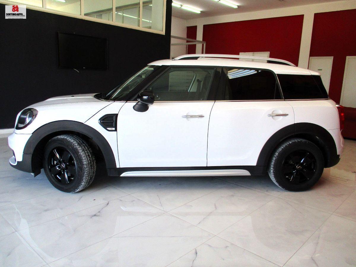 MINI Countryman One D Business 116cv-2019 KM75000