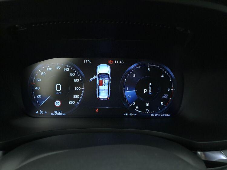 Volvo V60 B4 (d) Momentum Business Pro Geartronic BR332547 2.0 Mild Hybrid 197CV