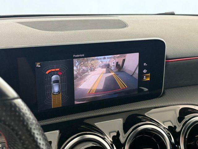 MERCEDES-BENZ A 180 d Premium