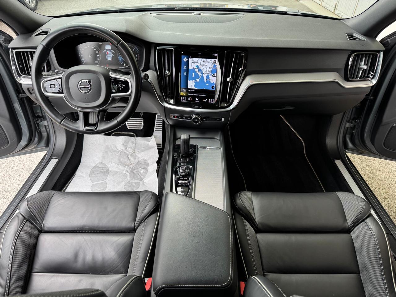 Volvo V60 2.0 b4 R-Design Hybrid GARANZIA 24 MESI