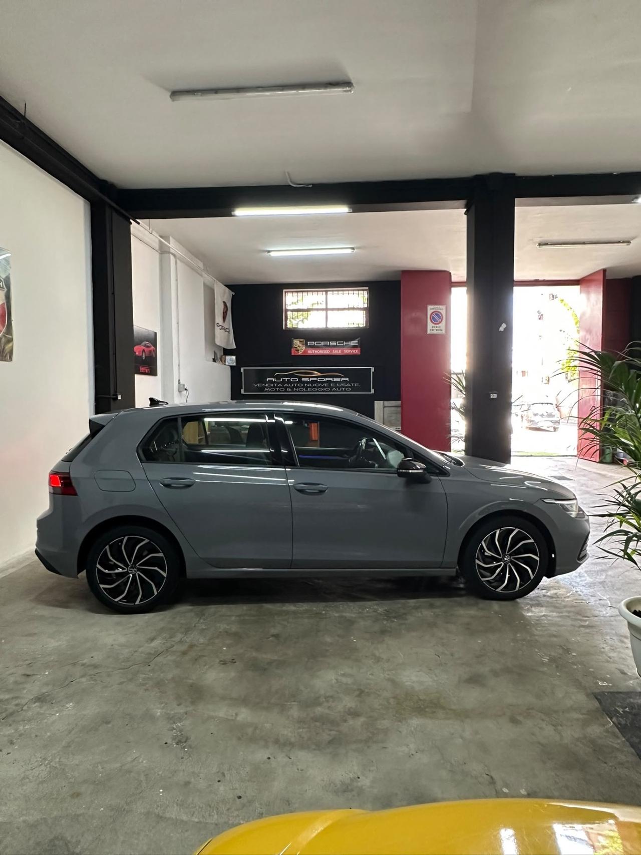 Volkswagen Golf 2.0 TDI 150 CV DSG SCR Life