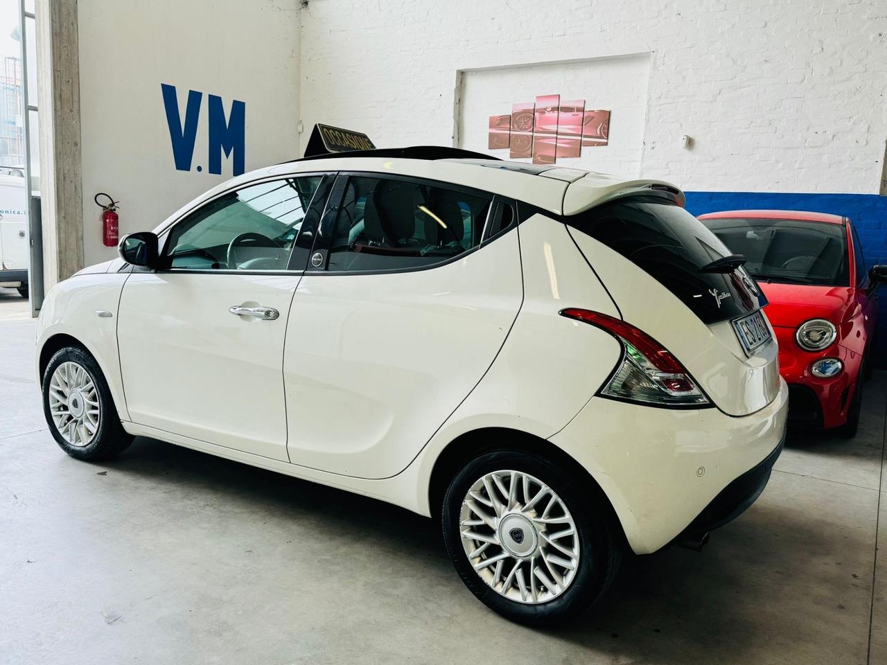 Lancia Ypsilon 1.2 69 CV 5 porte GPL Ecochic Gold