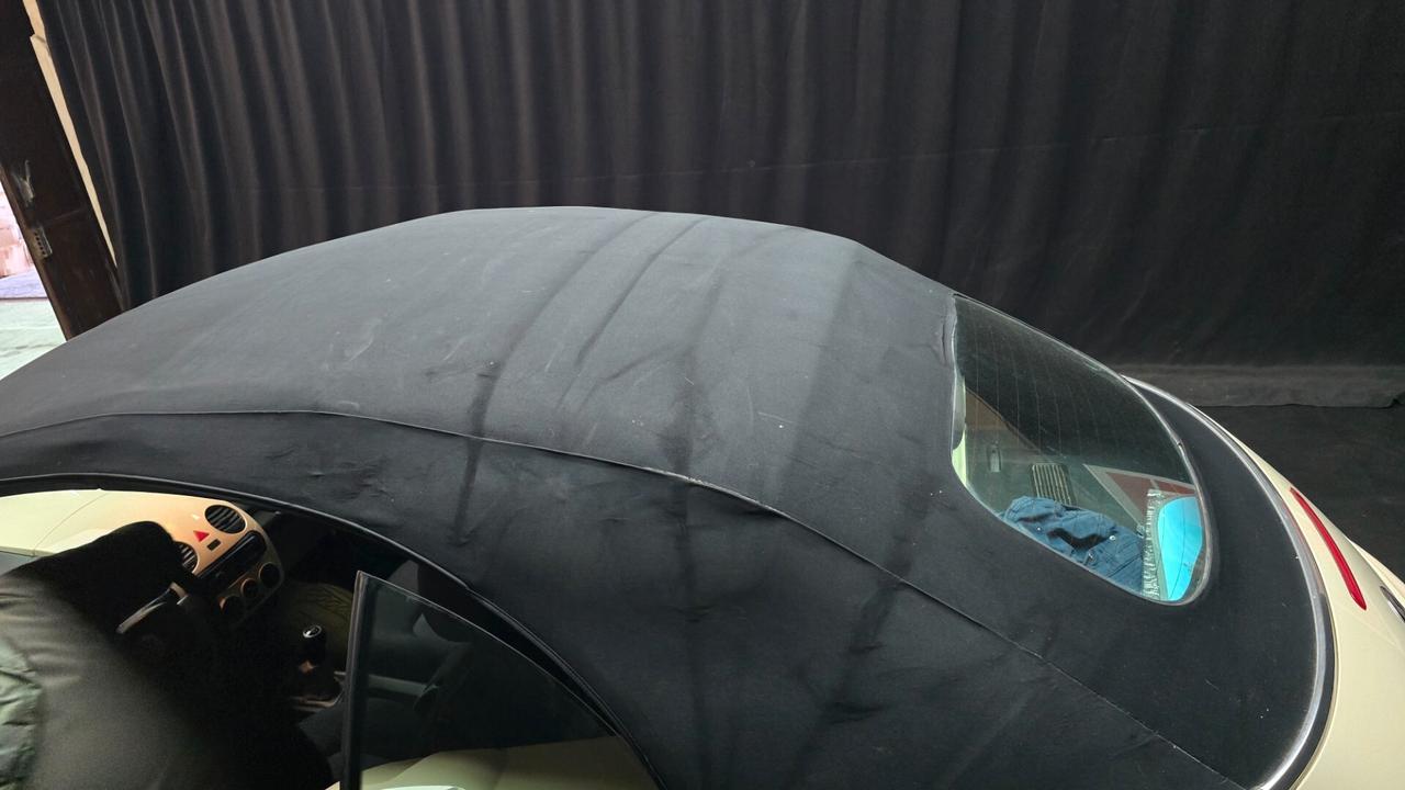 Volkswagen New Beetle 1.9 TDI 101CV Cabrio