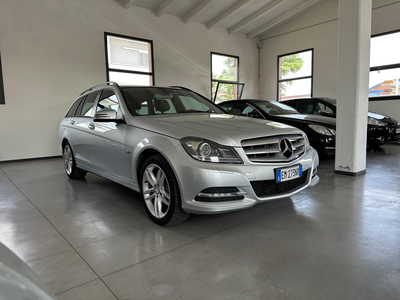 Mercedes-benz C 200 CDI BlueEFFICIENCY Elegance