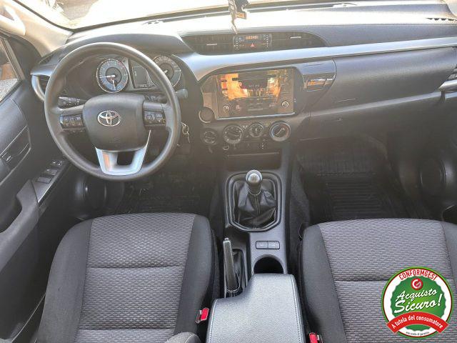 TOYOTA Hilux 2.4 D-4D A/T 4WD 4 porte Double Cab IVA ESCLUSA