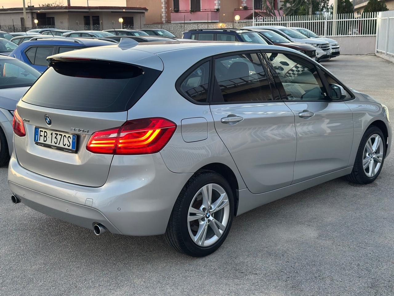 Bmw Serie 220d 2015 Active Tourer xDrive Luxury aut.