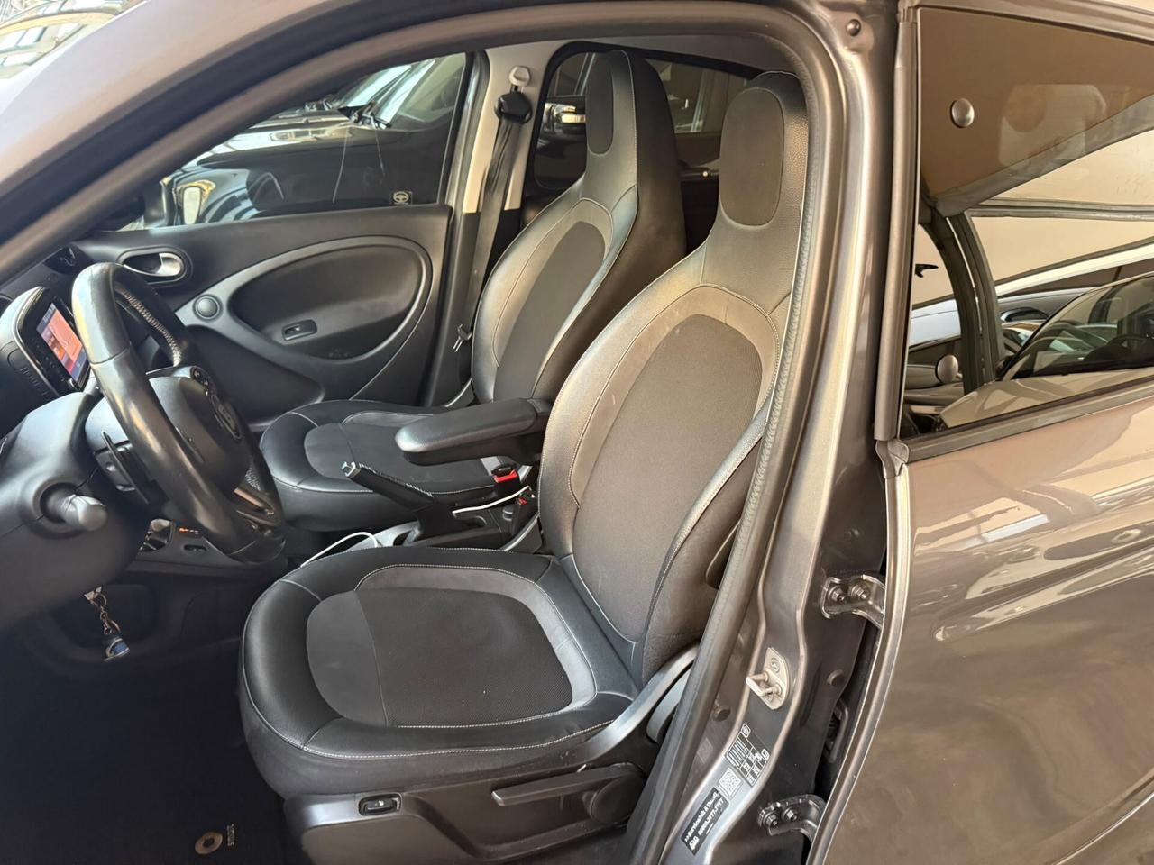 Smart ForFour 90 0.9 Turbo twinamic Brabus Style