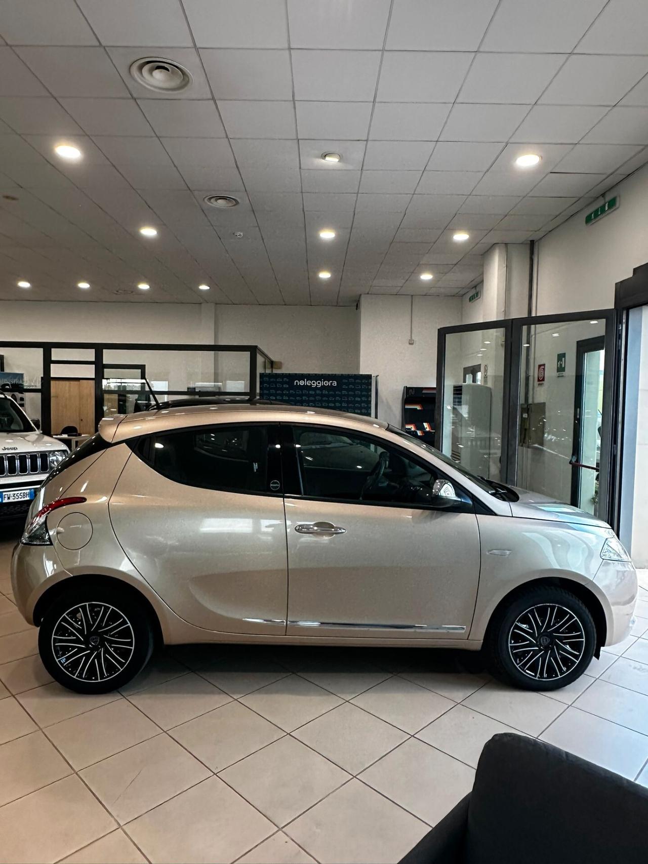 Lancia Ypsilon 1.2 69 CV 5 porte GPL Ecochic Gold