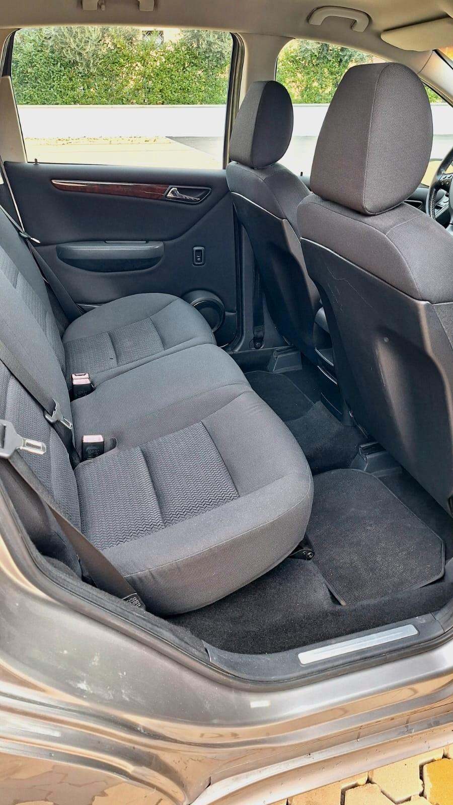 Mercedes-benz B 180 D Unipropr.