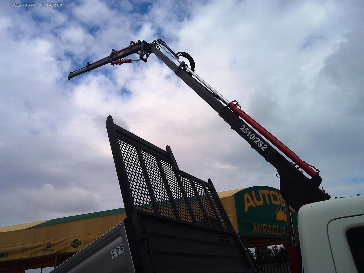 Nissan Cabstar NT 400 3000 E6 GRU AG 2510 2+2 JIB RIBALTABILE 92K