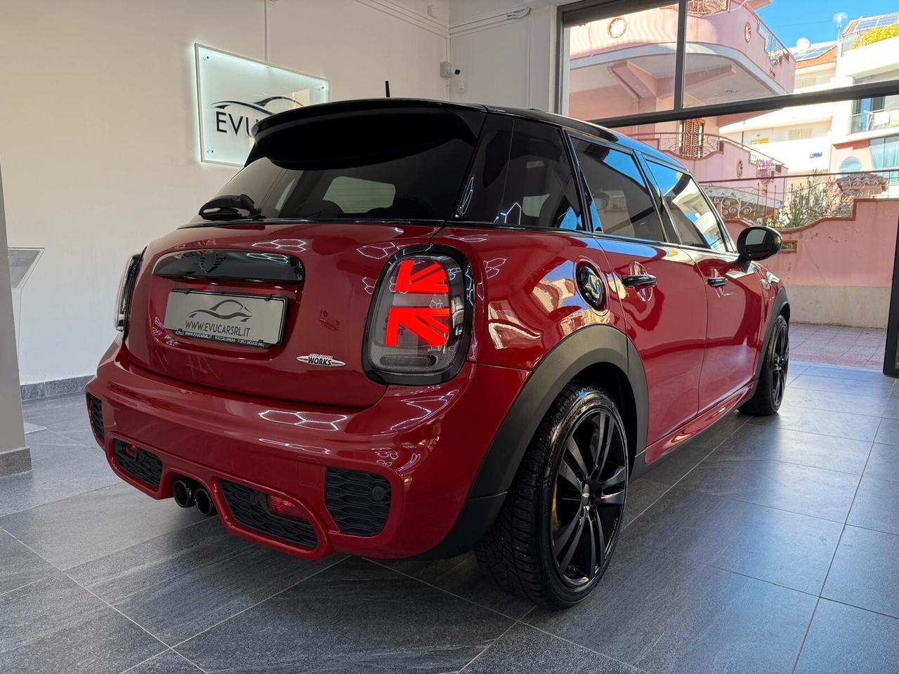 Mini Mini 2.0 Cooper SD Allestimento Jhon Cooper Works 5 porte TETTO