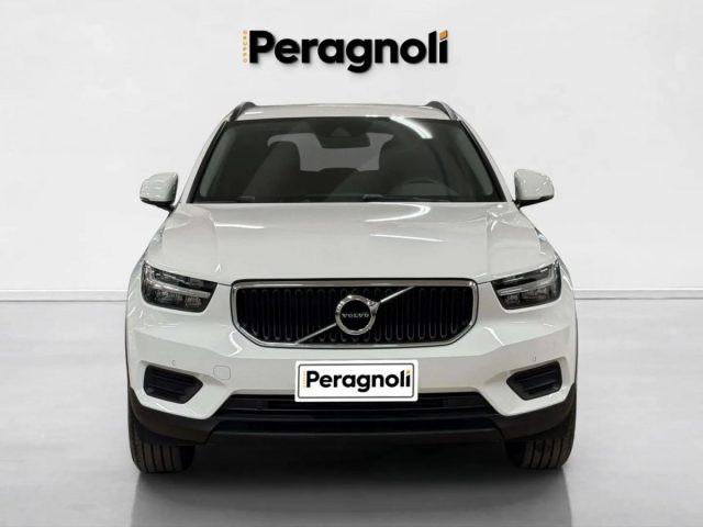 VOLVO XC40 T3 MOMENTUM CORE AUTOMATICA