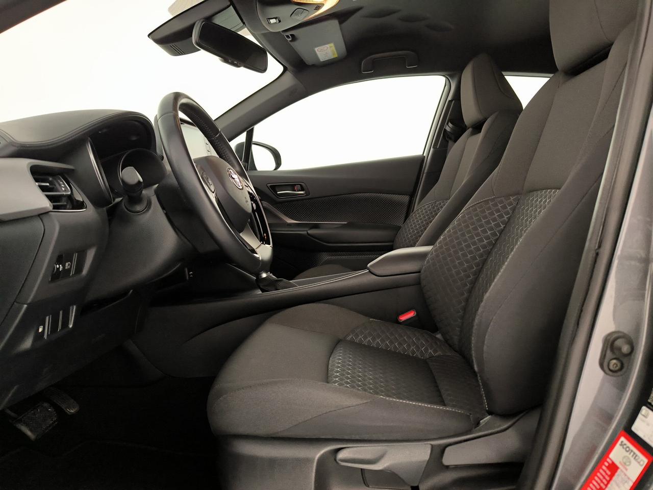 Toyota C-HR 1.8h active e-cvt