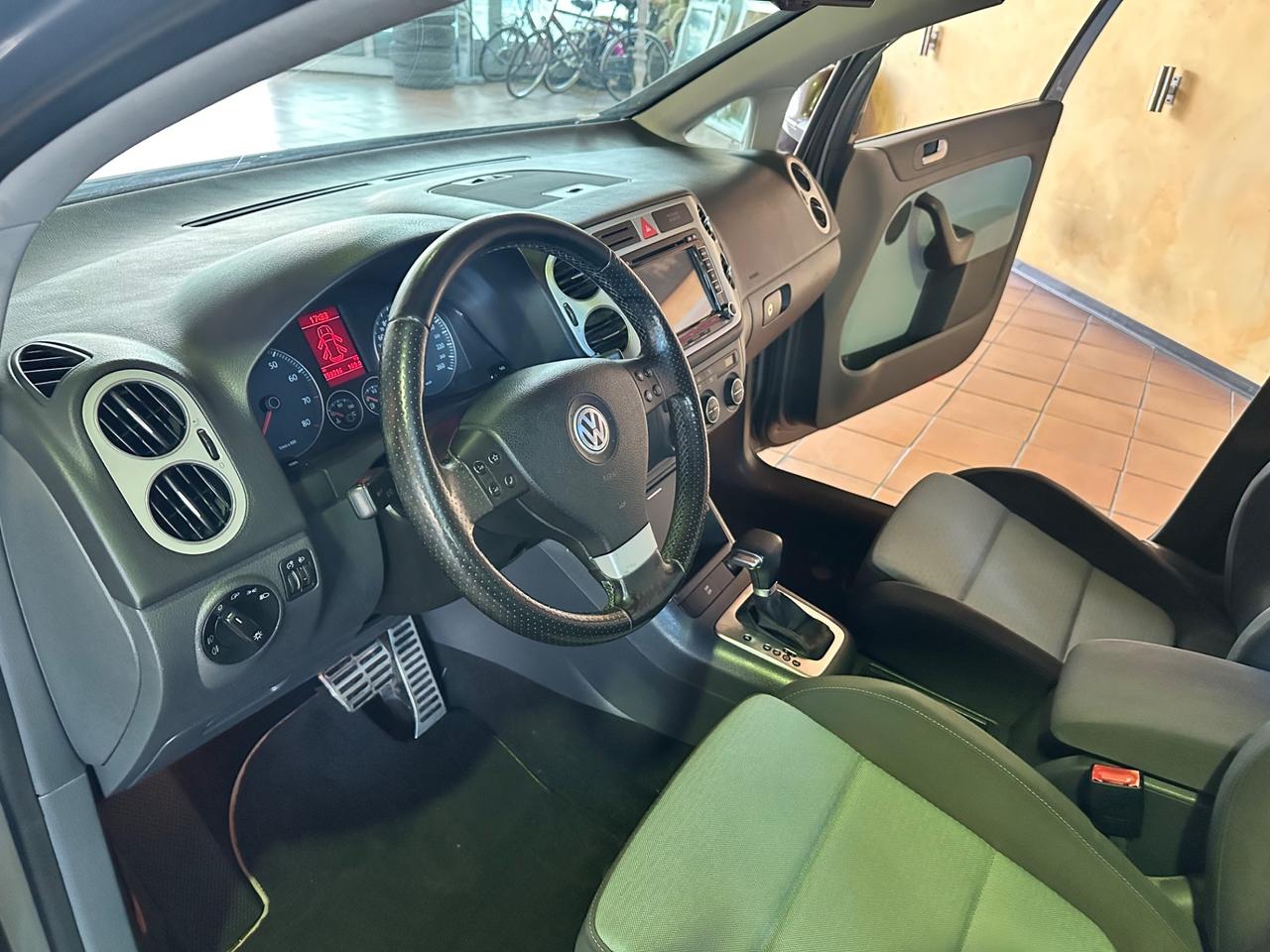 Volkswagen Golf Plus Cross 1.4 16V TSI DSG 140cv