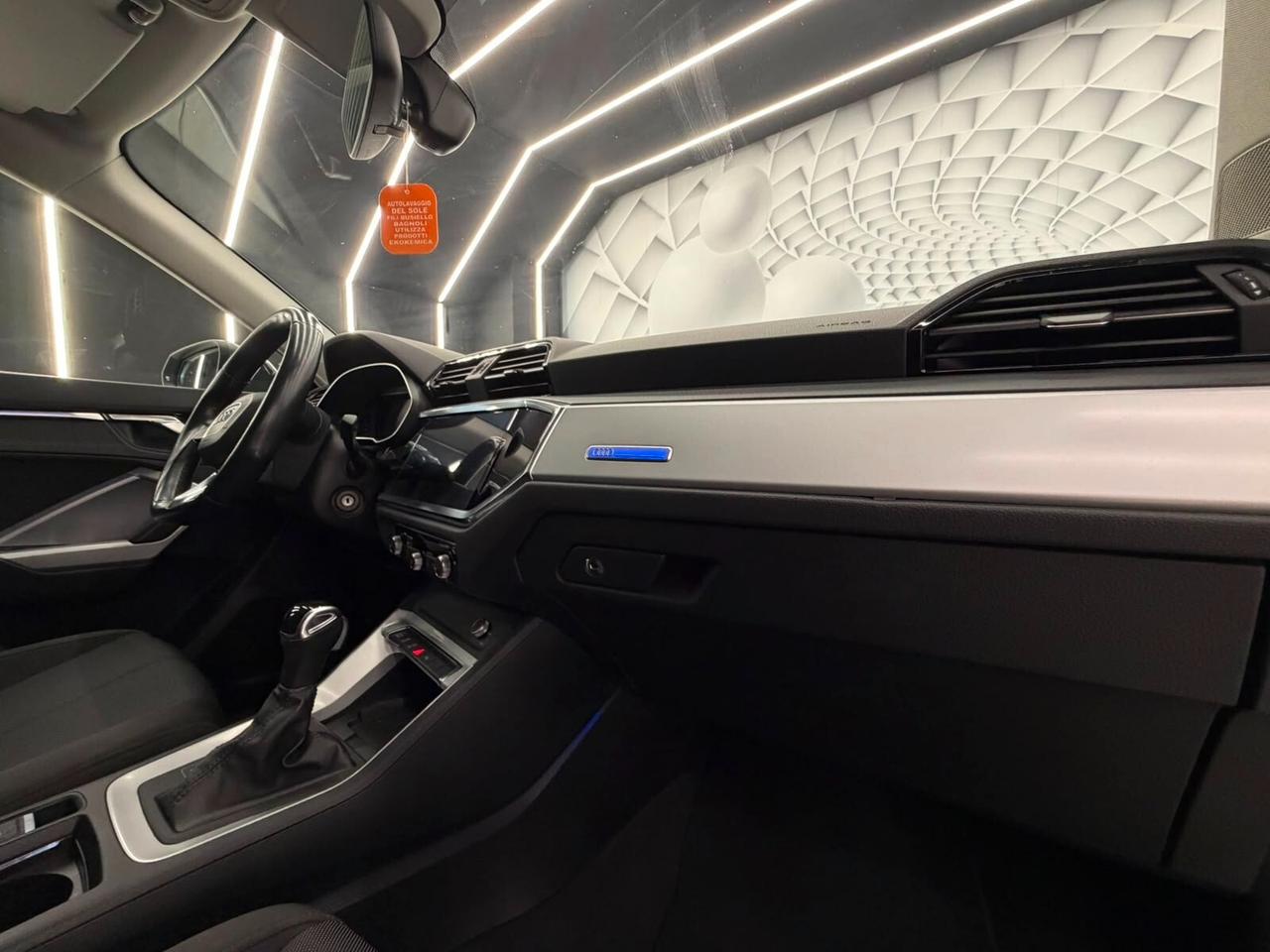 Audi Q3 35 TDI S tronic line edition-KM CERTIFICATI-PERMUTE-12 MESI GARANZIA