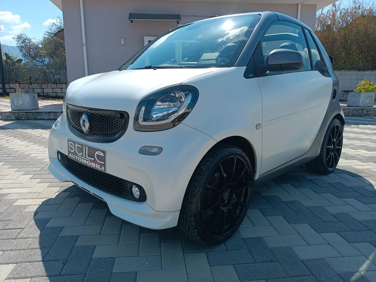 Smart ForTwo 90 T twinamic cabrio BRABUS STYLE