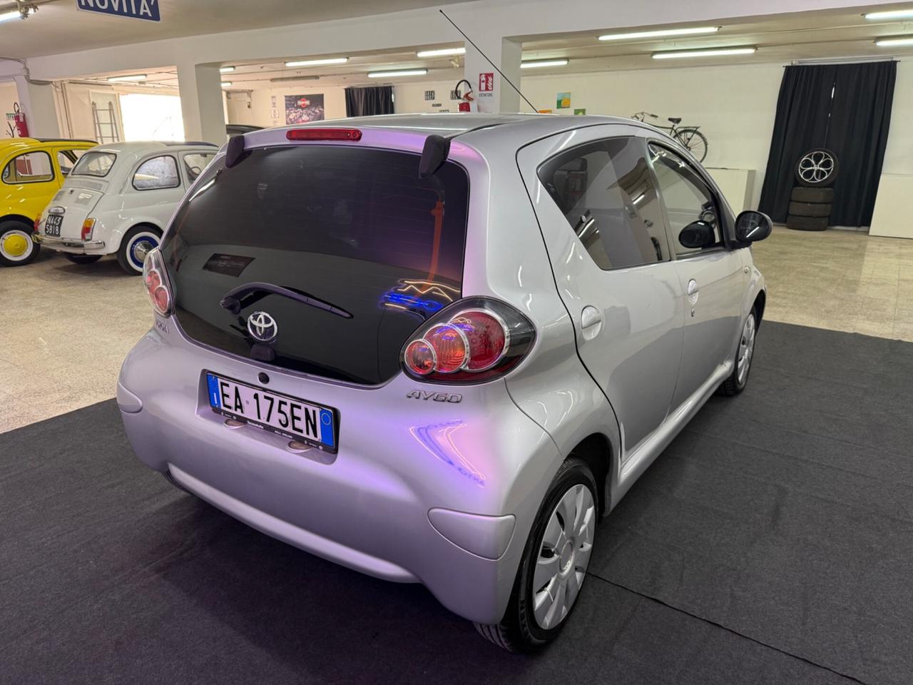TOYOTA Aygo 2010 1.0 VVT-i 68cv 5 porte Sol